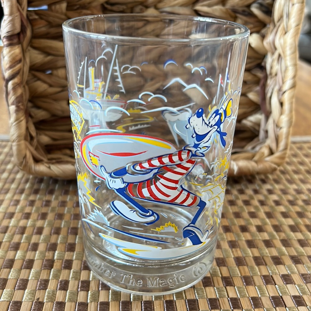 Walt Disney World 25th Anniversary Typhoon Lagoon McDonalds Glass.